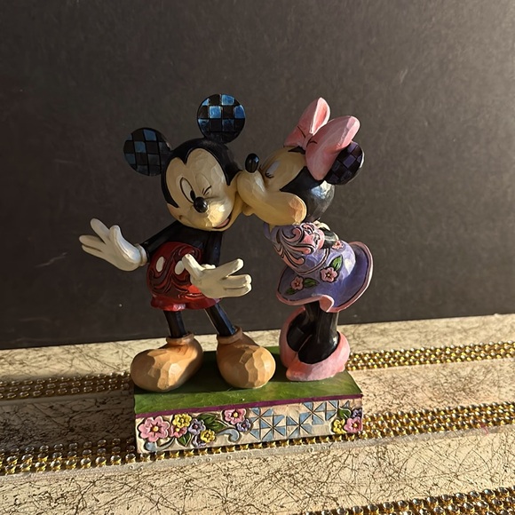Disney Showcase Jim Shore Mickey and Minnie Figurines - Picture 1 of 3